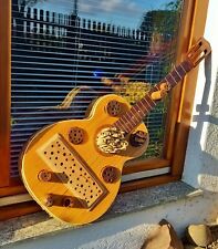 Musik- Insektenhotel,  Wildbienenhotel,  Hummelhaus, Gitarren Upsycling-Kunst