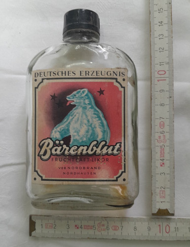 Alte leere flasche bärenblut - alte,