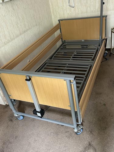 Krankenbett pflegebett - /,
