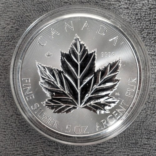 Royal canadian mint rcm - royal, 5oz