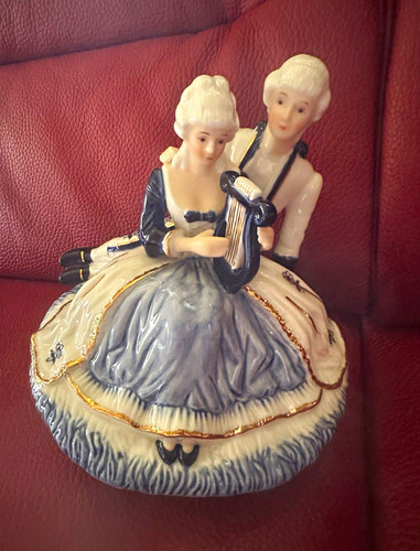 Porzellanfigur pärchen mit - pärchen,