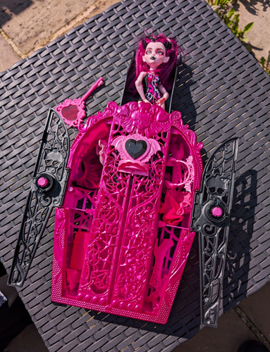 Monster high draculaura sarg - monster,