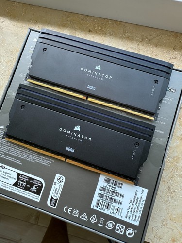 Corsair dominator titanium rgb - corsair,