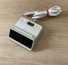 Design Wecker Braun DN30s Typ 4 808 Digitaler Wecker weiß / creme