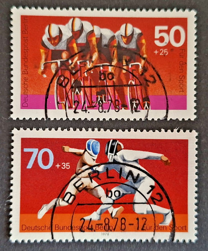 Zentrischer rundstempel - zentrischer,