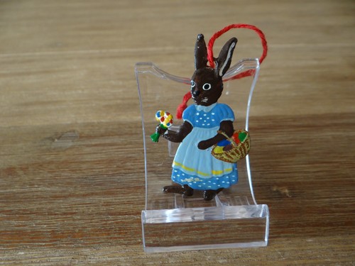 Zinnfigur häsin mit - ",