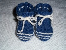 Handgestrickte Babyschuhe ca