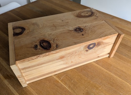 Brotkasten aus zirbenholz - zirbenholz, /
