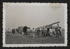 7034a❚ original Foto, Soldaten am Flugzeug