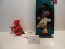 2 Steiff Ornamente Schneemann und Teddybär rot, 12 u. 8 cm