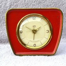 Vintage 50er Jahre UMF Ruhla Wecker, mechanisch, Rotes Metallgehäuse