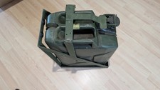 Kanisterhalterung , Kanisterhalter Stahl mit  20L Kanister Bundeswehr BW