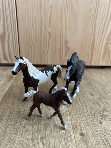 Schleich pferd stute fohlen - ,