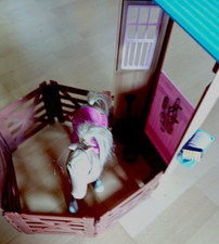Mattel 2005 Barbie Pferdestall