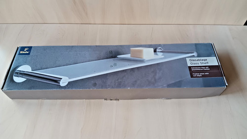 Glasablage aus satiniertem