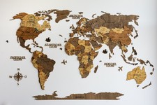 Detaillierte 3D-Holz Weltkarte