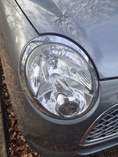 Daihatsu Trevis Scheinwerfer