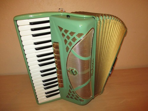 Akkordeon hohner lucia p - iv,