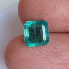 1.64 Karat Natürliches Grün