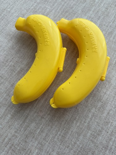 Gelbe kunststoff bananen - gelbe,
