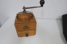 alte  Dienes -  Solida -  PeDe - Kaffeemühle Holz