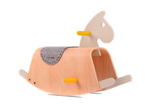 Schaukelpferd aus Holz