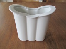 Hübsche Tischvase Thomas Porzellan weiß rechteckig abgerundet 14x12x7 cm