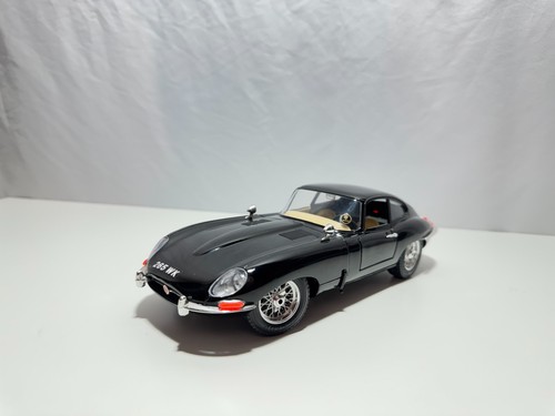Bburago jaguar e 1961 - "e",