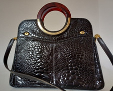 handtasche damentasche kunstleder goldfarbene Beschläge gebraucht vintage