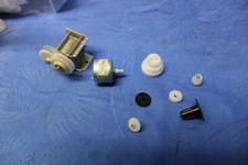 2x kleine Elektromotor Getriebevorsatz, Getriebe kann auch demontiert werden B