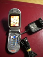 Motorola V525 Klapphandy mit Ladekabel & Akku, ohne Simlock, Vintage Handy