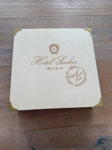 Hotel sacher holzkiste - hotel,