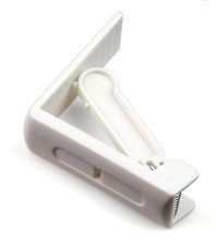 ➡️  2, 4 oder 8 Tischtuchklammern im Set (Tischdeckenklammer Tischklammer), weiß