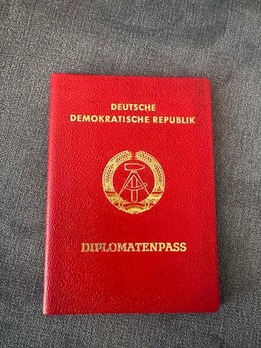 Ddr diplomatic passport - ddr,