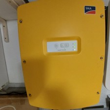 Solarspeicher Batterie und SMA Island