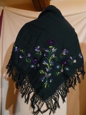 Sehr schönes Antikes Trachtentuch 90 x 90 Handgestickt unbenutzt