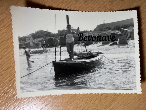 Foto frau segelboot lapaloma - foto,