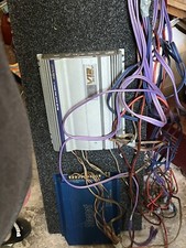 Sub Woofer 2x Mit 2 x Endstufen Von Magnat Und Alpine Ü 1000 Watt