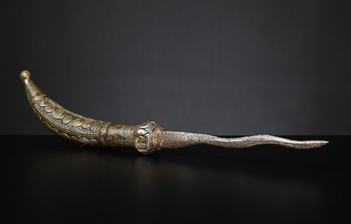 Small ritual dagger