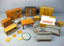 Konvolut alte Puppenstuben Möbel Holz u.a. Bauernschrank handbemalt Bett Kommode