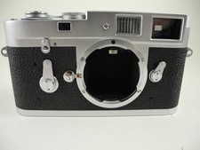 LEICA M-2 CHROME PERFECT CLEAN