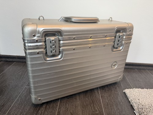 Rimowa pilot - rimowa,