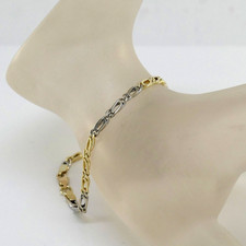 Armband eingesteckter Panzer