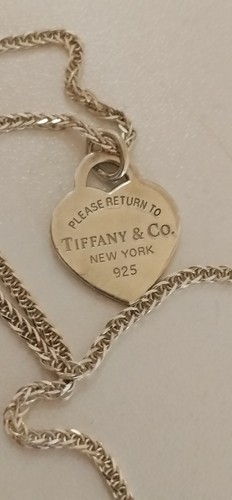 Tiffany return to - &,