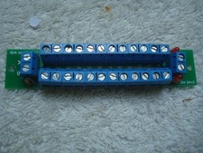 Spur H0+N  1  Stromverteilerplatte   2 x 12 + 2  Anschlüsse /gebraucht !