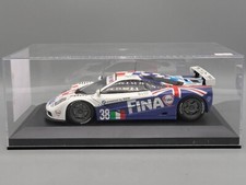 Modellautos 1:18 UT McLaren F1 GTR 24H Le Mans 1996 #38 Team Bagazzi in Vitrine
