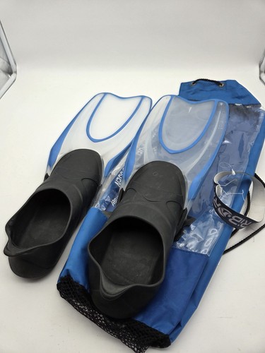 Blaue tauchflossen tribord - tauchflossen,