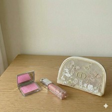 Dior Kosmetiktasche bestickt