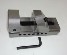 Schleif- Schraubstock QKG Niederzug, Backenb. 88mm neu Deckel Fräsmaschine