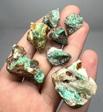 36 GM Smaragd Kristalle auf